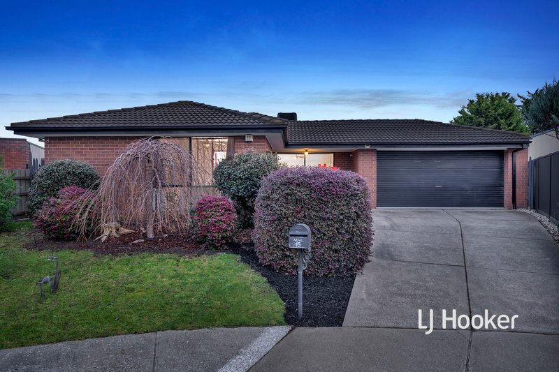 15 Brunel Court, Hampton Park VIC 3976