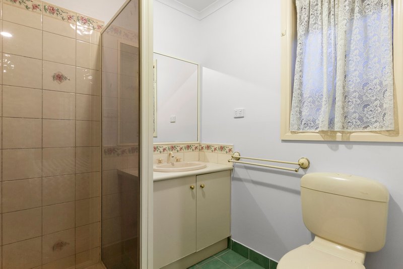 Photo - 15 Buckhurst Way, Hoppers Crossing VIC 3029 - Image 6