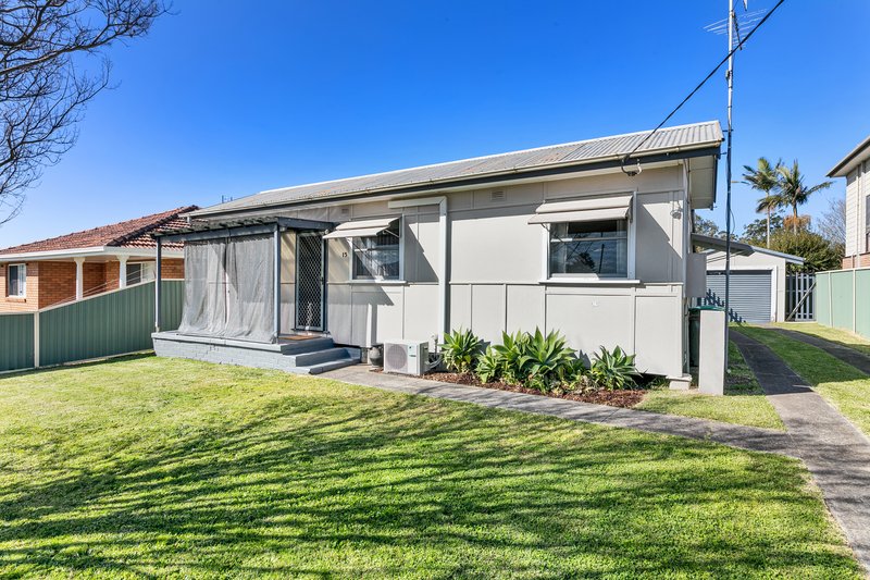 Photo - 15 Bundara Road, Noraville NSW 2263 - Image 2