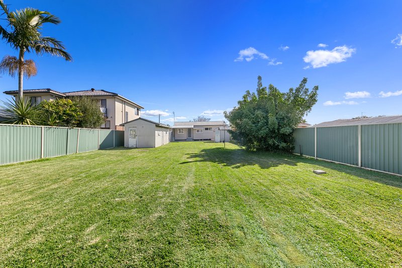 Photo - 15 Bundara Road, Noraville NSW 2263 - Image 11