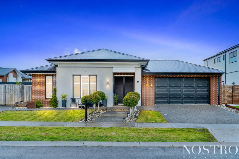 15 Burnett Drive, Beveridge VIC 3753