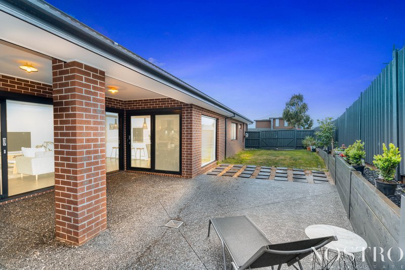 Photo - 15 Burnett Drive, Beveridge VIC 3753 - Image 22