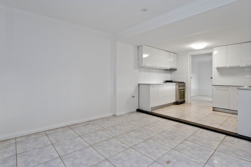 Photo - 15 Burstall Court, Parafield Gardens SA 5107 - Image 8