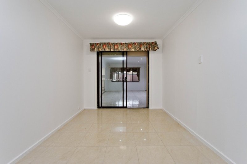 Photo - 15 Burstall Court, Parafield Gardens SA 5107 - Image 11