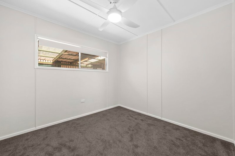 Photo - 15 Burton Street, Harristown QLD 4350 - Image 3