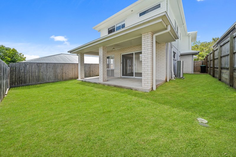 Photo - 15 Byfield Place, Yarrabilba QLD 4207 - Image 8