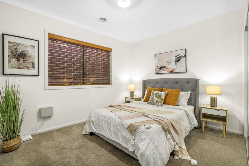 Photo - 15 Cafardi Boulevard, Keysborough VIC 3173 - Image 14