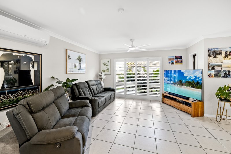 Photo - 15 Cairncroft Place, Sippy Downs QLD 4556 - Image 11