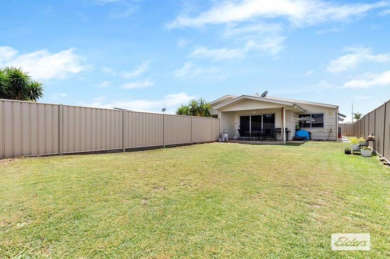 Photo - 1/5 Calderwood Street, Emerald QLD 4720 - Image 11