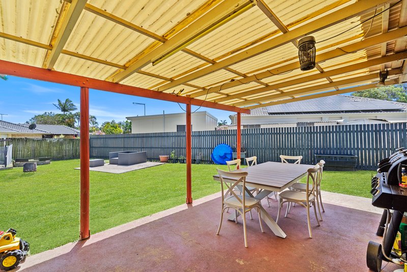 Photo - 15 Caledonian Crescent, Alexandra Hills QLD 4161 - Image 5