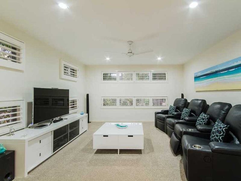 Photo - 15 Camarillo Circuit, Reedy Creek QLD 4227 - Image 10