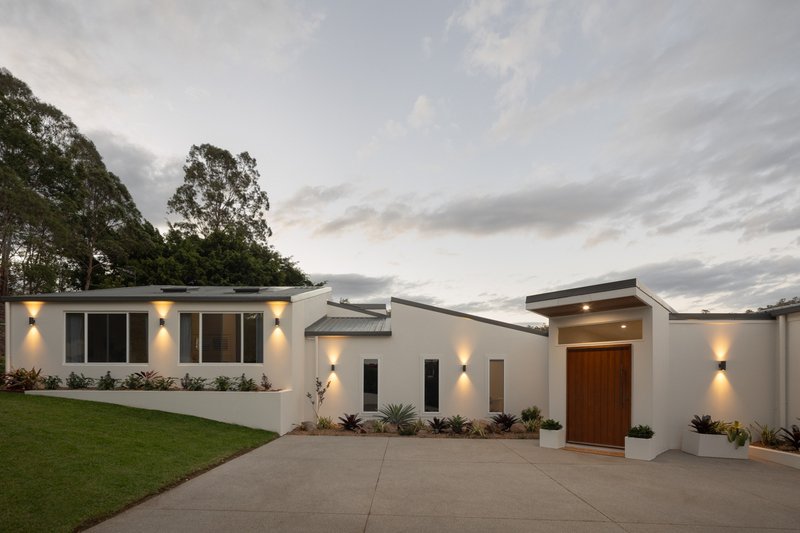 Photo - 15 Cambridge Close, The Gap QLD 4061 - Image 34