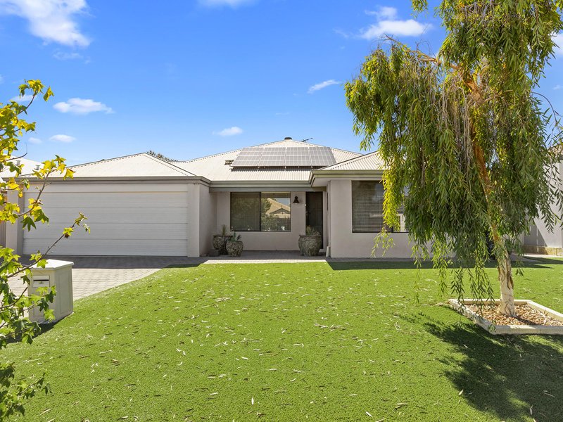 15 Camden Boulevard, Aubin Grove WA 6164