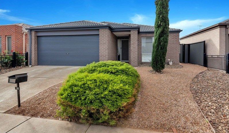 15 Camelot Drive, Tarneit VIC 3029