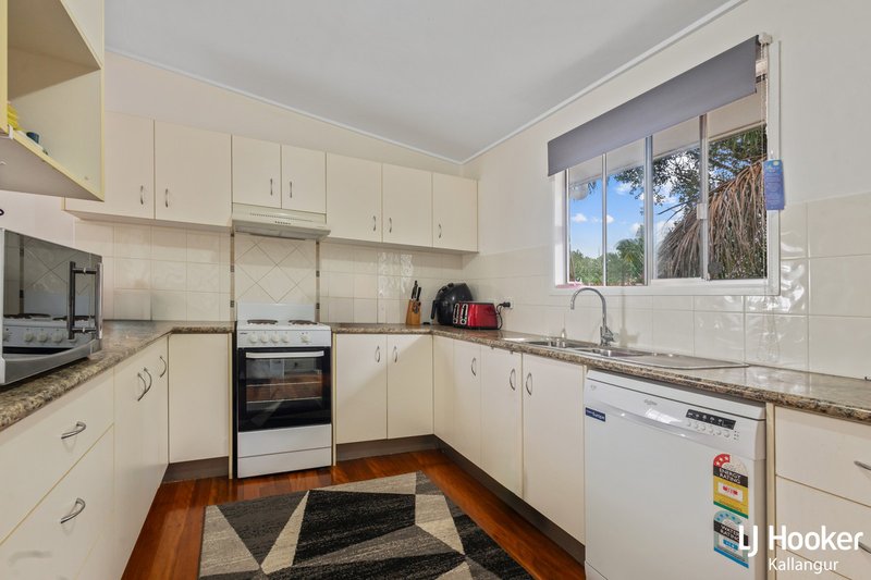 Photo - 15 Campbell Street, Kallangur QLD 4503 - Image 3