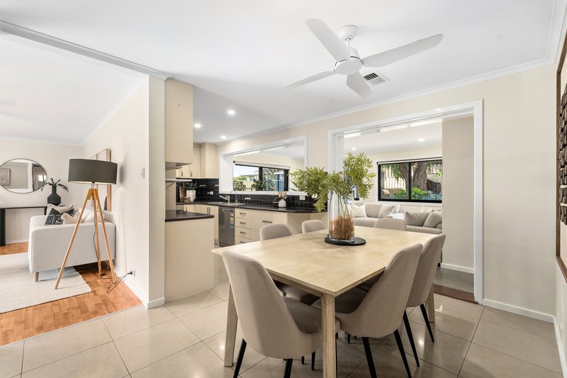 Photo - 15 Campus Drive, Aberfoyle Park SA 5159 - Image 6