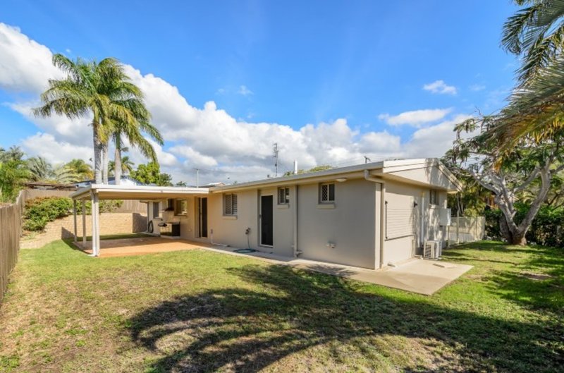 Photo - 15 Canberra Street, Clinton QLD 4680 - Image 10
