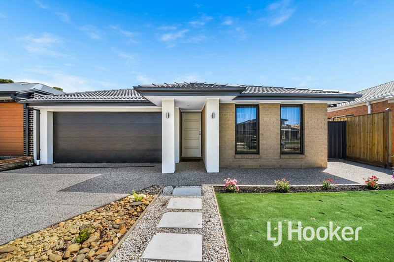 15 Candice Grove, Cranbourne VIC 3977