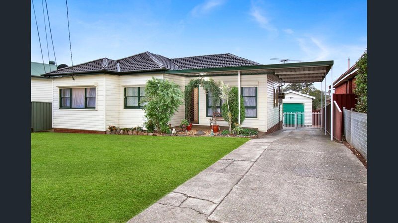 Photo - 15 Canobolas Street, Fairfield West NSW 2165 - Image