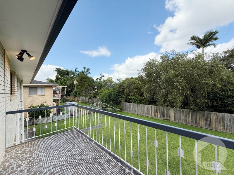 Photo - 15 Capella Street, Coorparoo QLD 4151 - Image 6