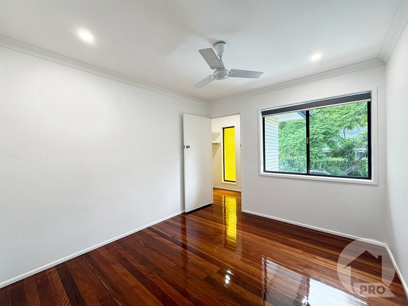 Photo - 15 Capella Street, Coorparoo QLD 4151 - Image 7