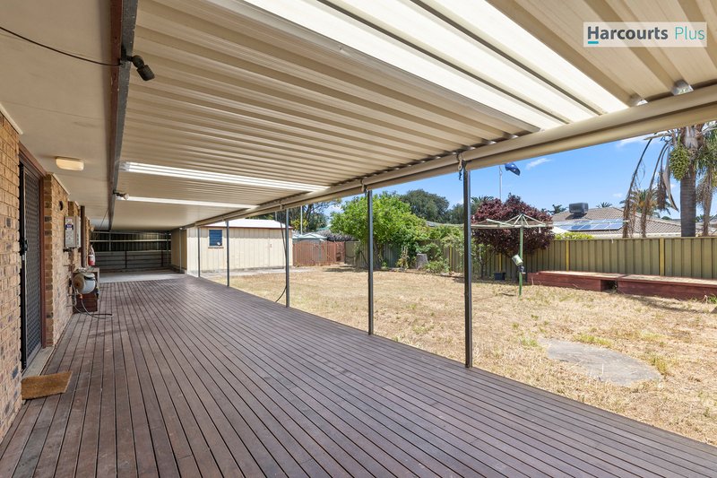 Photo - 15 Caprice Street, Hallett Cove SA 5158 - Image 12