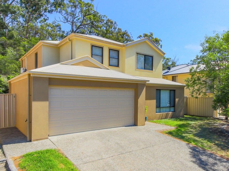 Photo - 15 Caragh Crescent, Oxenford QLD 4210 - Image