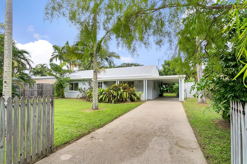 15 Caribbean Street, Holloways Beach QLD 4878