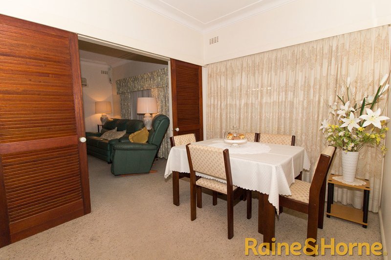 Photo - 15 Caroline Street, Dubbo NSW 2830 - Image 5