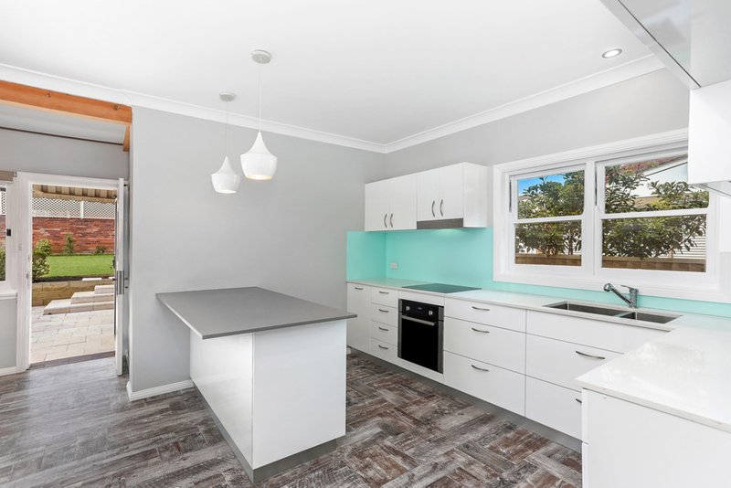 15 Carrisbrook Avenue, Bexley North NSW 2207