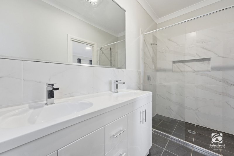 Photo - 15 Carroll Street, Oran Park NSW 2570 - Image 11