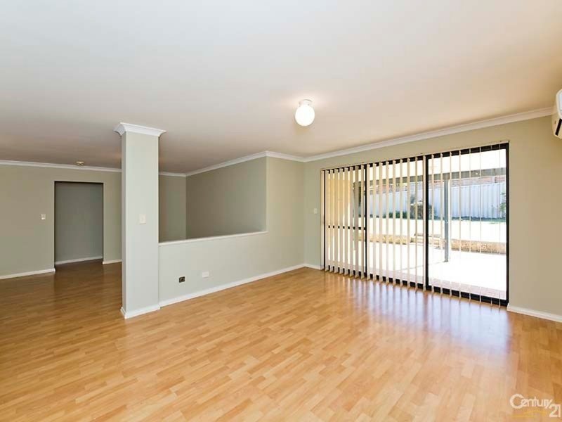 Photo - 15 Carwoola Circle, Carramar WA 6031 - Image 12