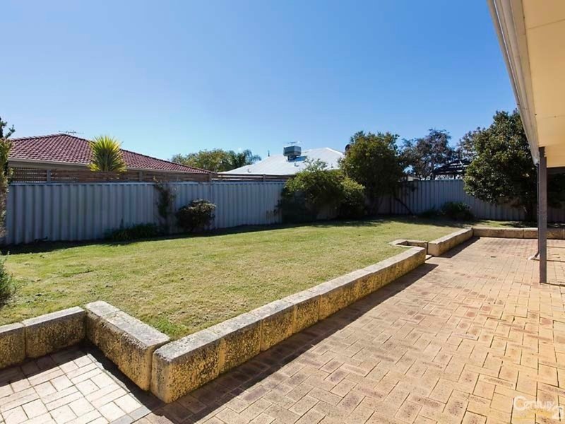 Photo - 15 Carwoola Circle, Carramar WA 6031 - Image 25