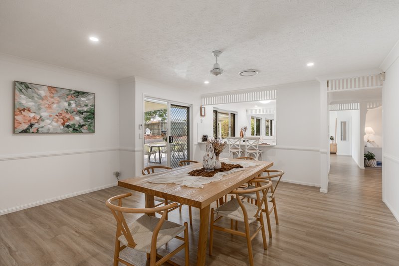 Photo - 15 Cary Road, Glenvale QLD 4350 - Image 5