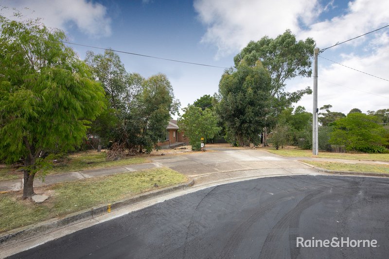 Photo - 15 Casey Avenue, Sunbury VIC 3429 - Image 14