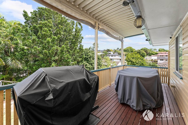 Photo - 15 Casmaria Street, Mansfield QLD 4122 - Image 18