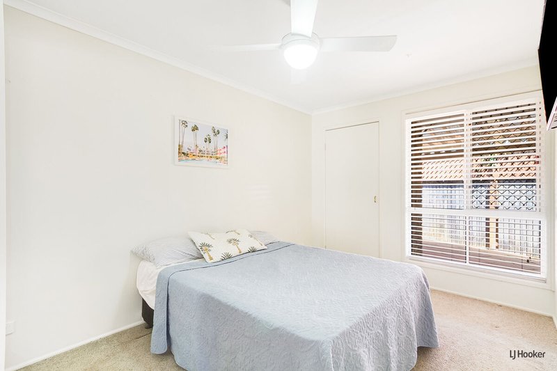 Photo - 1/5 Cassia Crescent, Banora Point NSW 2486 - Image 11