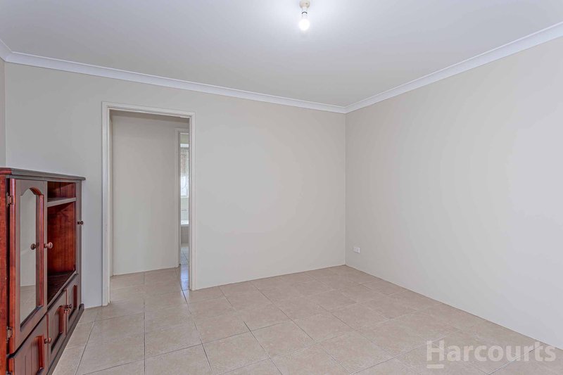 Photo - 15 Cawdor Lane, Darch WA 6065 - Image 9