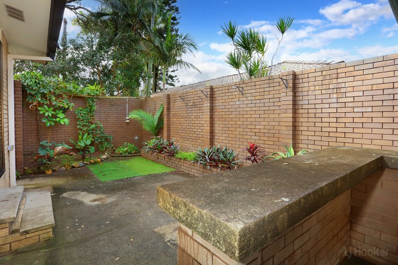 Photo - 15 Cawthray Street, Biggera Waters QLD 4216 - Image 8