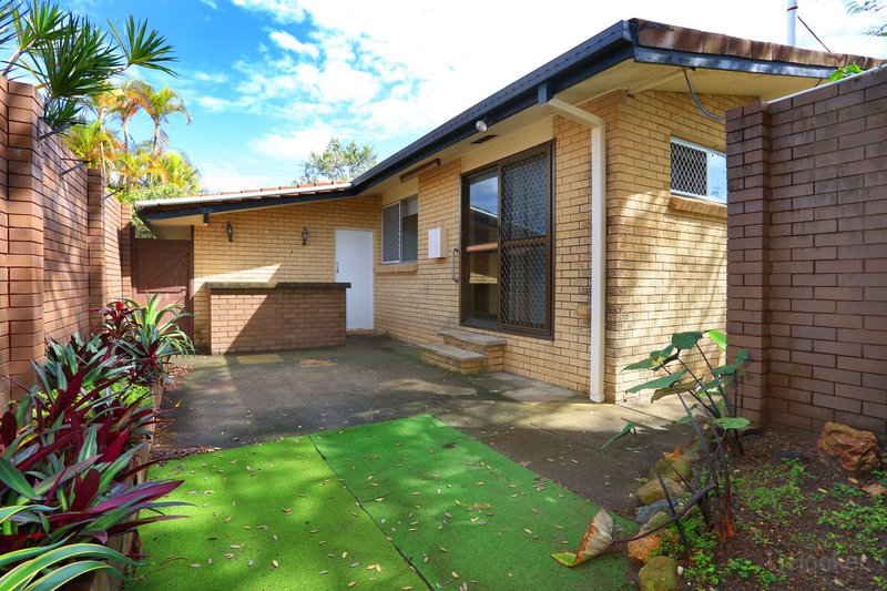 Photo - 15 Cawthray Street, Biggera Waters QLD 4216 - Image 10