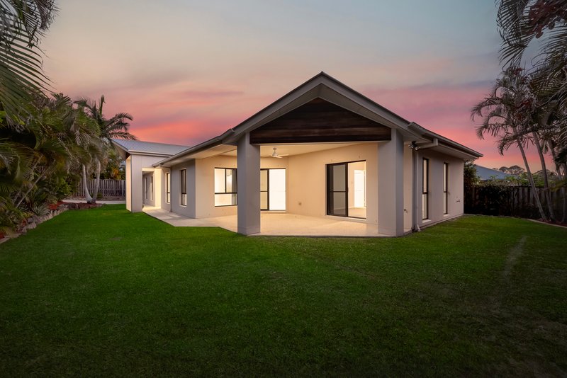 Photo - 15 Ceil Circuit, Coomera Waters QLD 4209 - Image 2