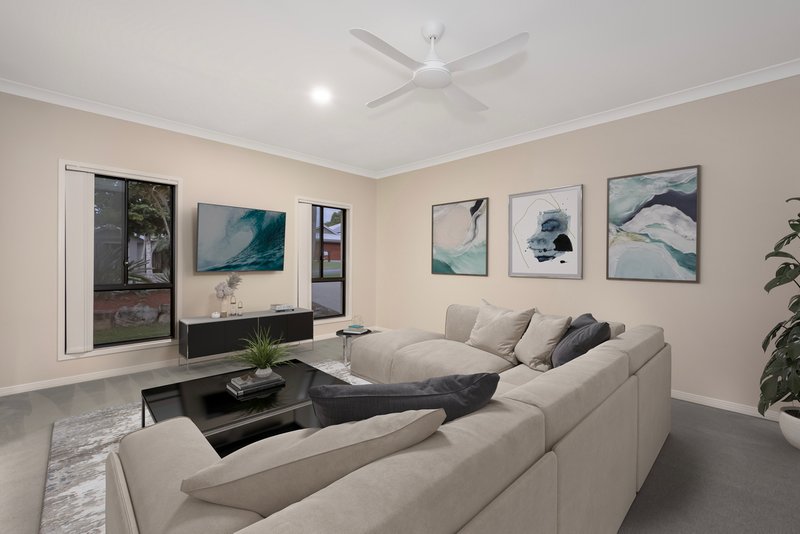 Photo - 15 Ceil Circuit, Coomera Waters QLD 4209 - Image 4