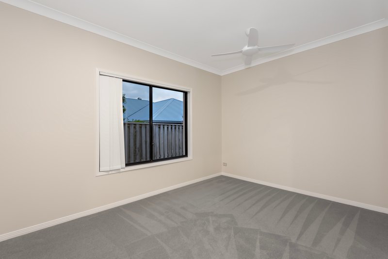 Photo - 15 Ceil Circuit, Coomera Waters QLD 4209 - Image 10