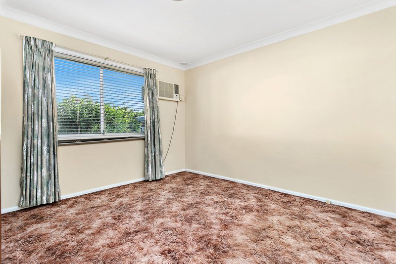 Photo - 15 Central Avenue, Oak Flats NSW 2529 - Image 6