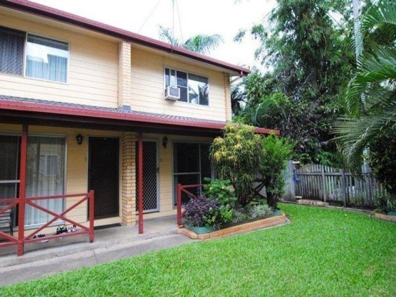 Photo - 1/5 Central Lane, Gladstone Central QLD 4680 - Image 2