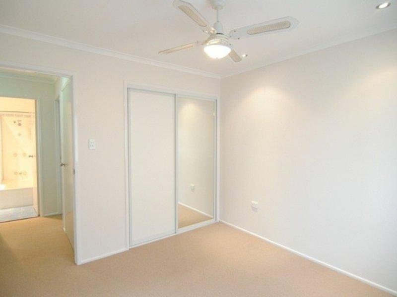 Photo - 1/5 Central Lane, Gladstone Central QLD 4680 - Image 20