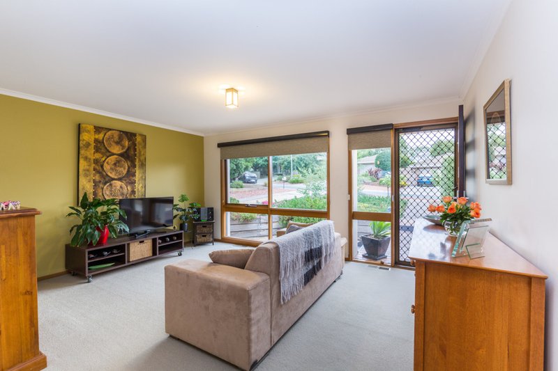 Photo - 15 Challinor Crescent, Florey ACT 2615 - Image 4