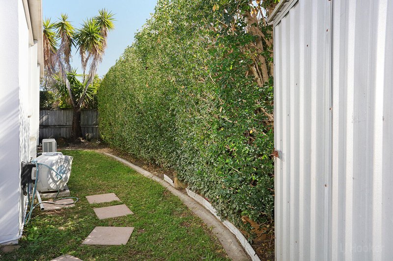 Photo - 1/5 Chanell Close, Coombabah QLD 4216 - Image 24