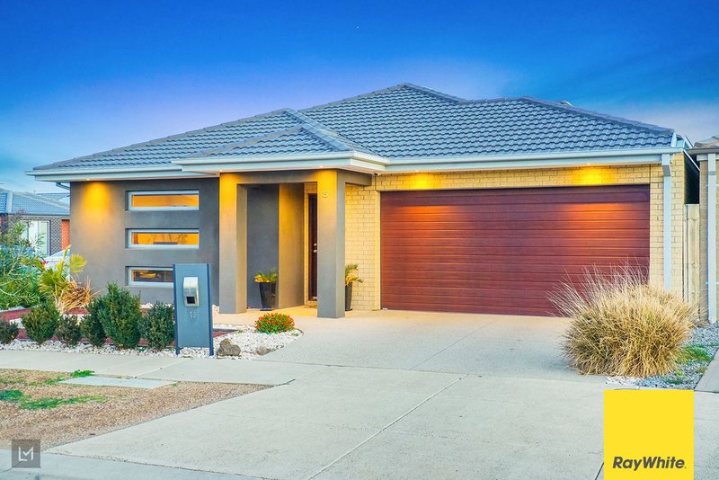 Photo - 15 Chapman Dr , Wyndham Vale VIC 3024 - Image 2