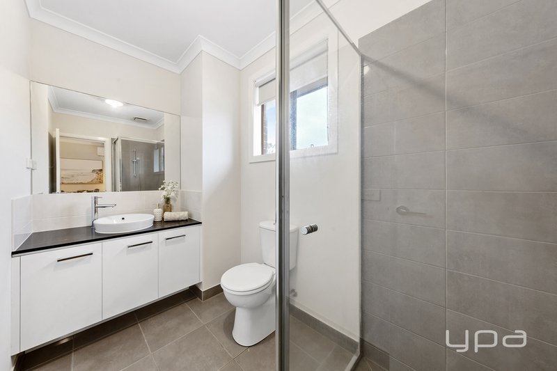 Photo - 15 Chedgey Drive, St Albans VIC 3021 - Image 23